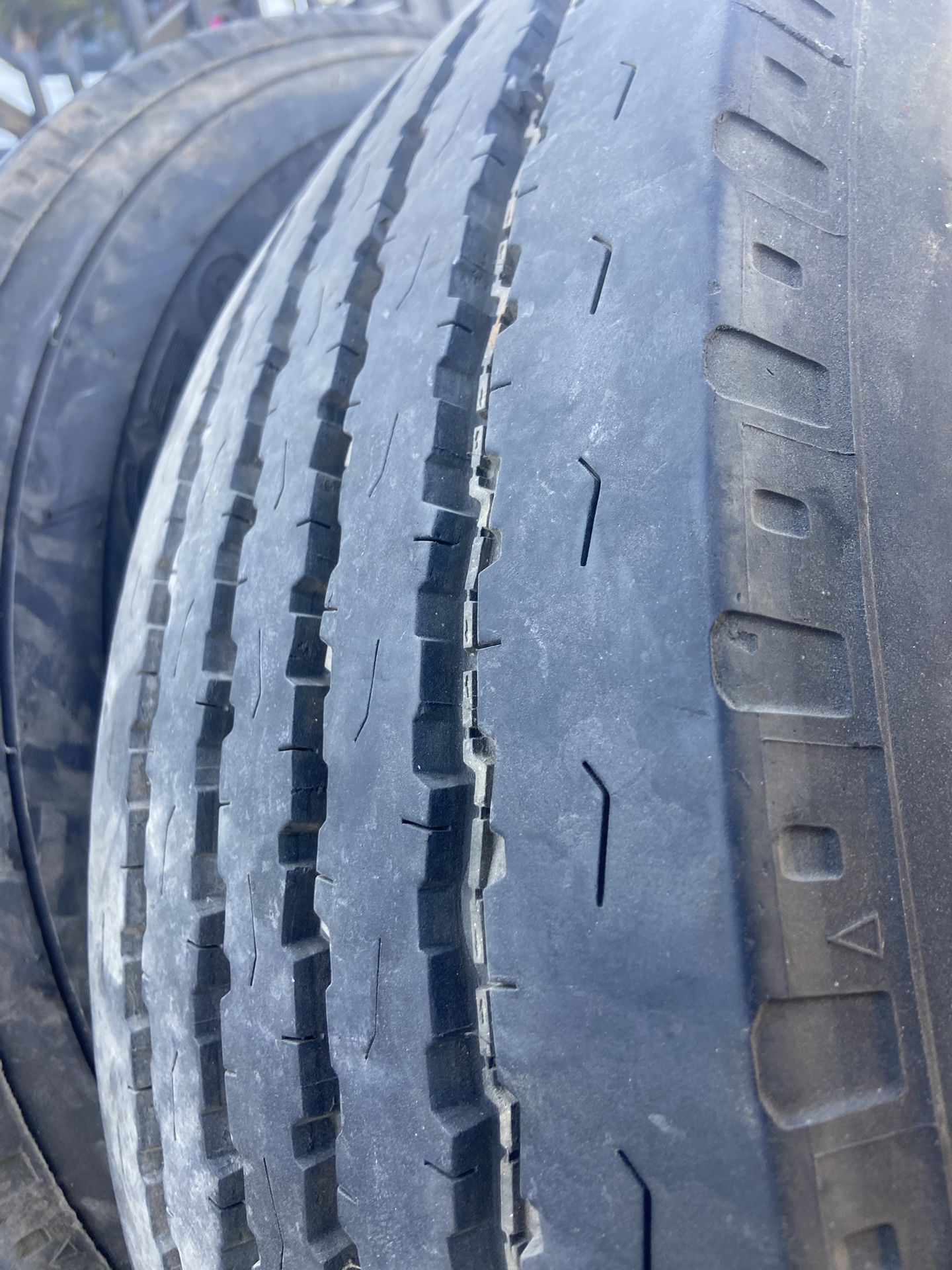 Tires Good Year 245/70/19.5
