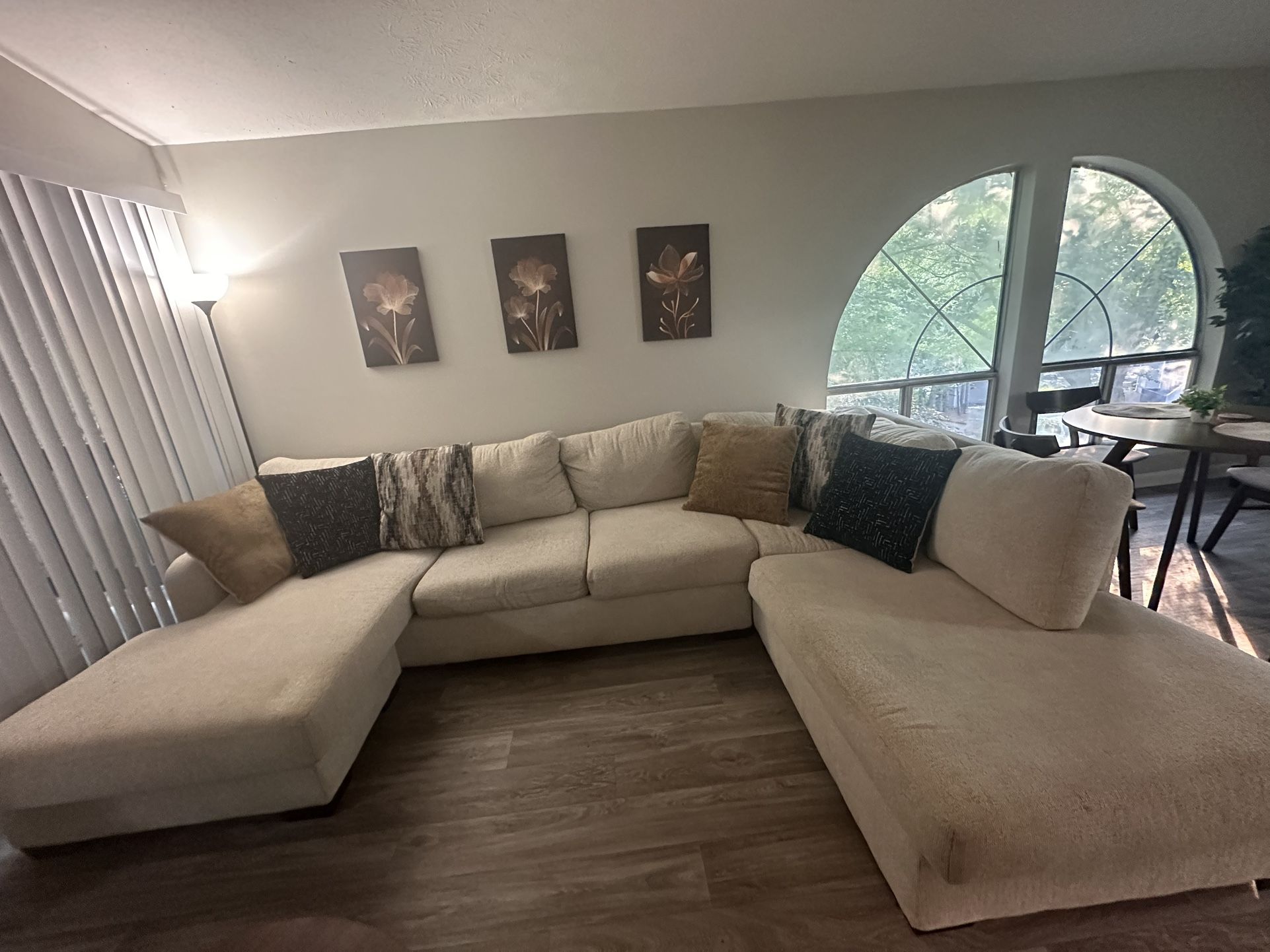 Rooms To Go Sectional Sofa