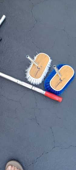 Boat cleaning adjustable pole and brushes