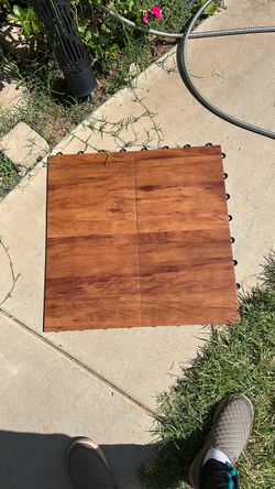 10‘ x 10‘ Interlocking Wood-Look Deck Tile dance floor 10’ x 10’ or perfect rectangle