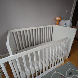 Convertible Crib