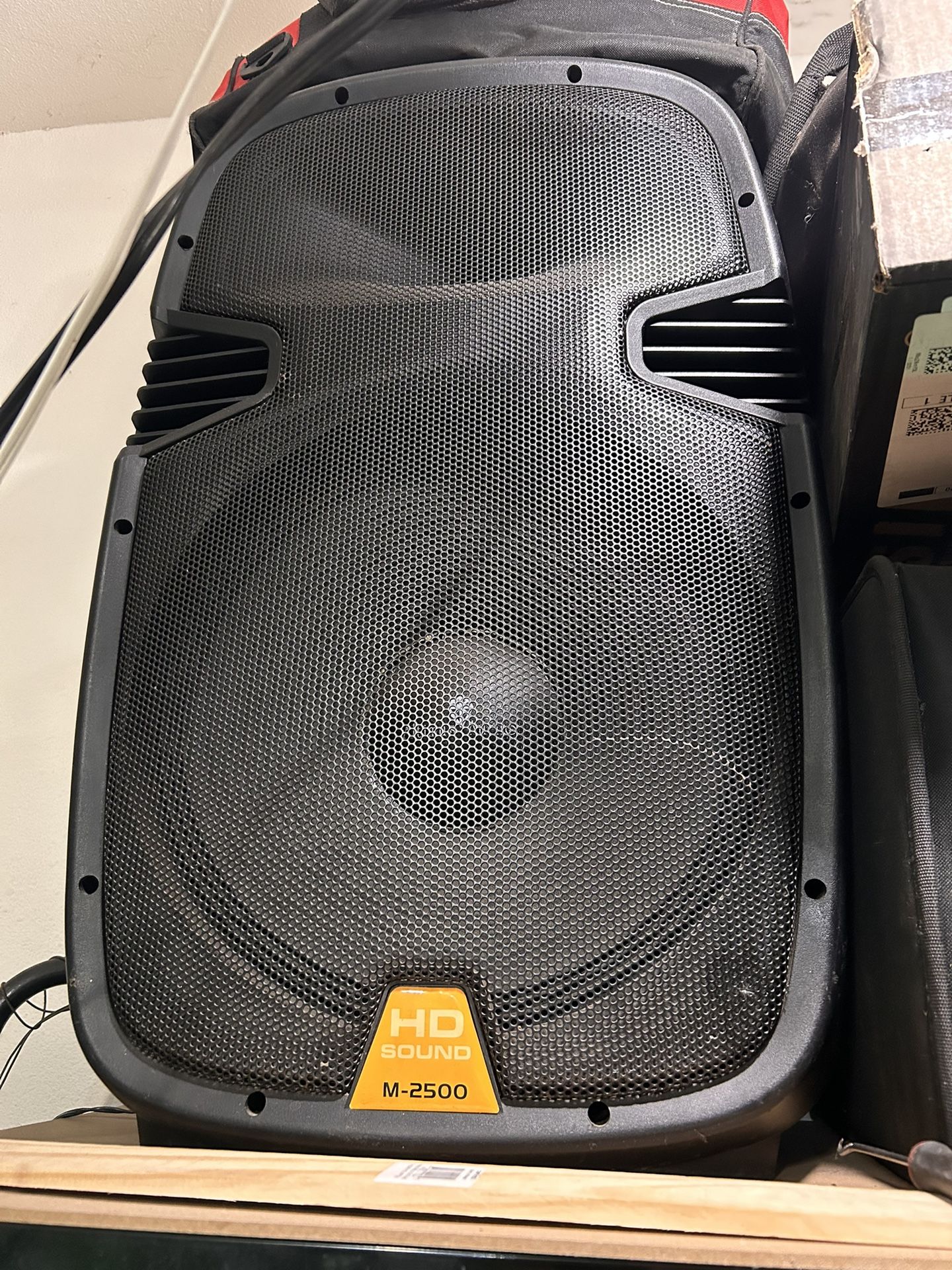 DJ speaker