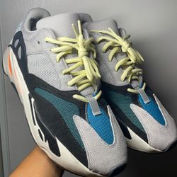 Adidas Yeezy Boost 700 Wave Runner