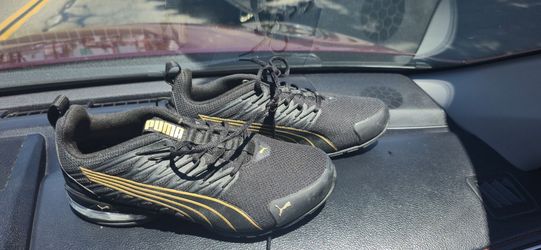 Puma sneakers women's size 9
