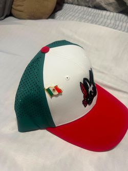 Hat. Extra pin. Mexico