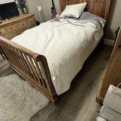 Solid Wood Bedroom Set