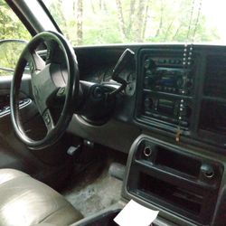 2005 Chevy Suburban All-wheel Drive 1500 230,000 MI