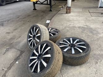 Universal Wheels/Llantas Universales R22h