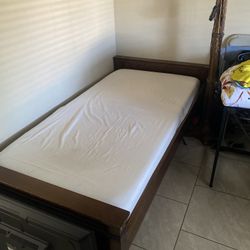 Bed With Bed Frame And Mattress 