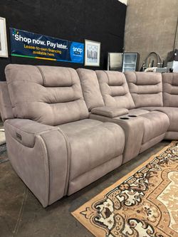 Leather recliner sectional 🚚WE DELIVER🚚