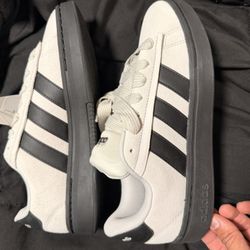 Adidas  Brand New Size 10
