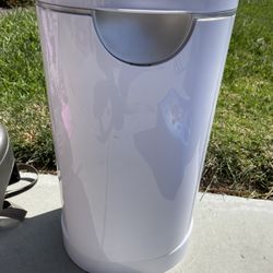 Diaper Genie 
