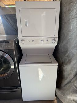 Stackable Frigidaire washer and electric dryer combo like new condition