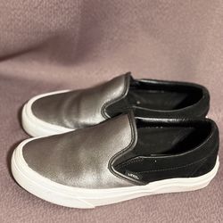 Vans Slip‑On Metallic Silver & Black Sneakers – Women’s Size 7