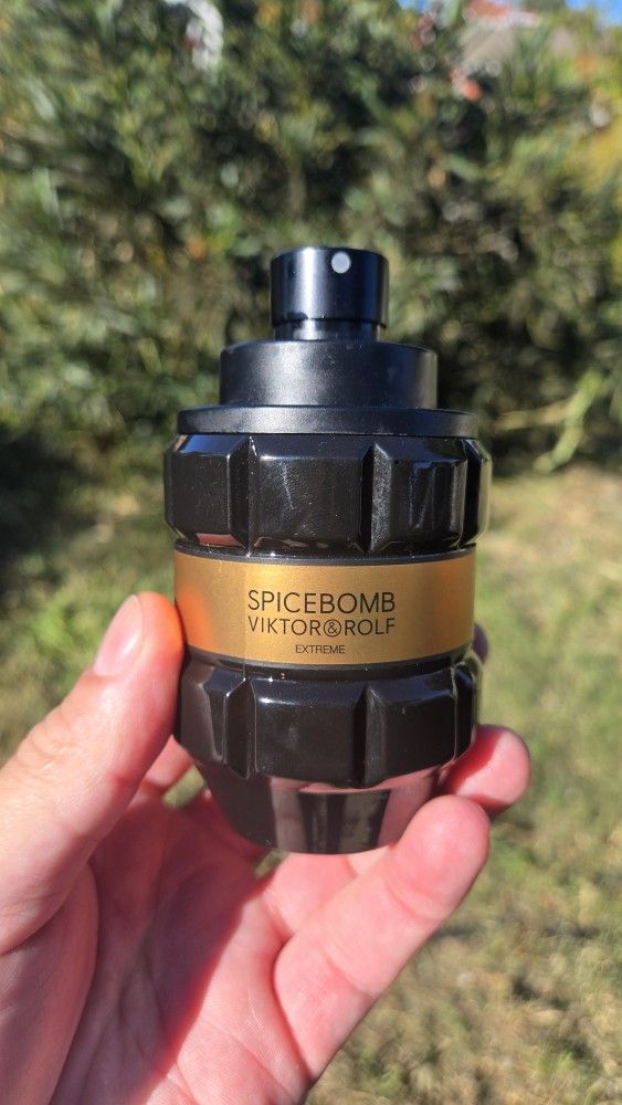 Victor & Rolf Spicebomb Extreme 