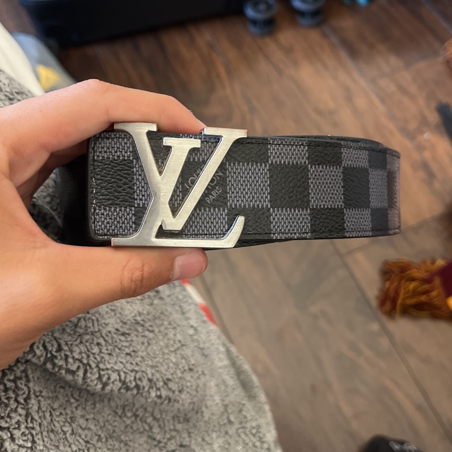 Louie vuitton belt