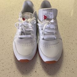 Women’s Reebok Tennis Shoes Size 7