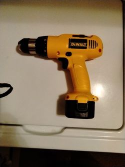 DEWALT DW952 CORDLESS DRILL