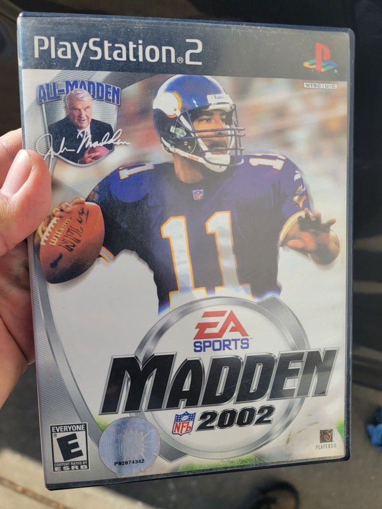 EA SPORTS NFL MADDEN 2002