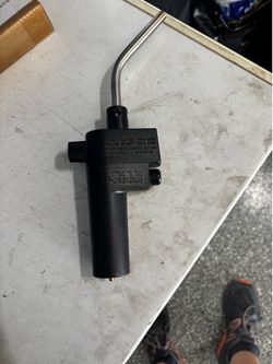 Black BERNZOMATIC T5 2000 trigger start tortured