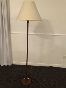 Contemporary floor lamp
