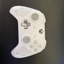 Xbox One Special Edition Wireless Controller - Sport White