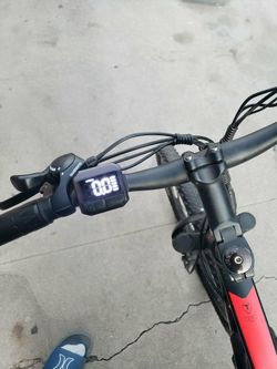 Electric Bike Ebike With keys & charger all works. But need maintenance $360! Or closer offer. Can be delivered. 28mph 40miles range Electric bike