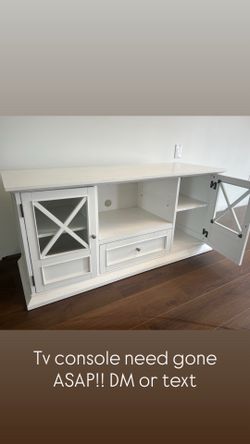 White TV/media stand