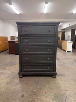 Tall Nice Modern 5 Drawer Dresser Chest