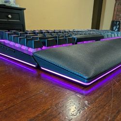 Razer Blackwidow V4 Pro - Green Switches 