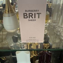 Burberry Brit sheer 3.3 Oz 
