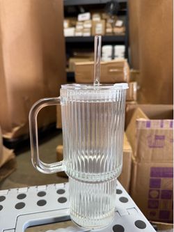 24oz Ribbed Glass Tumbler with Handle & Lid