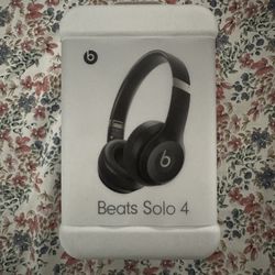 Beats Solo 4 