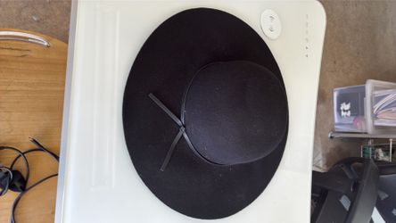 New with Tags Black Wide Brim Fedora Hat – One Size