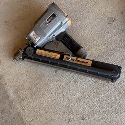 Paslode hardware nailer working properly