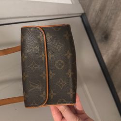 Louis Vuitton Monogram Canvas