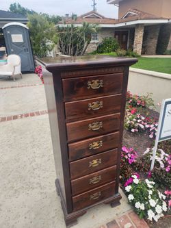 VINTAGE TALLBOY CHESTER DRAWER