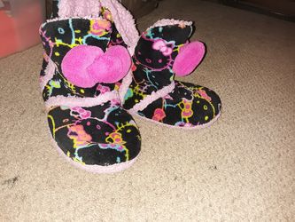 Hello kitty slippers
