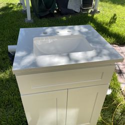 New Bathroom Vanity 