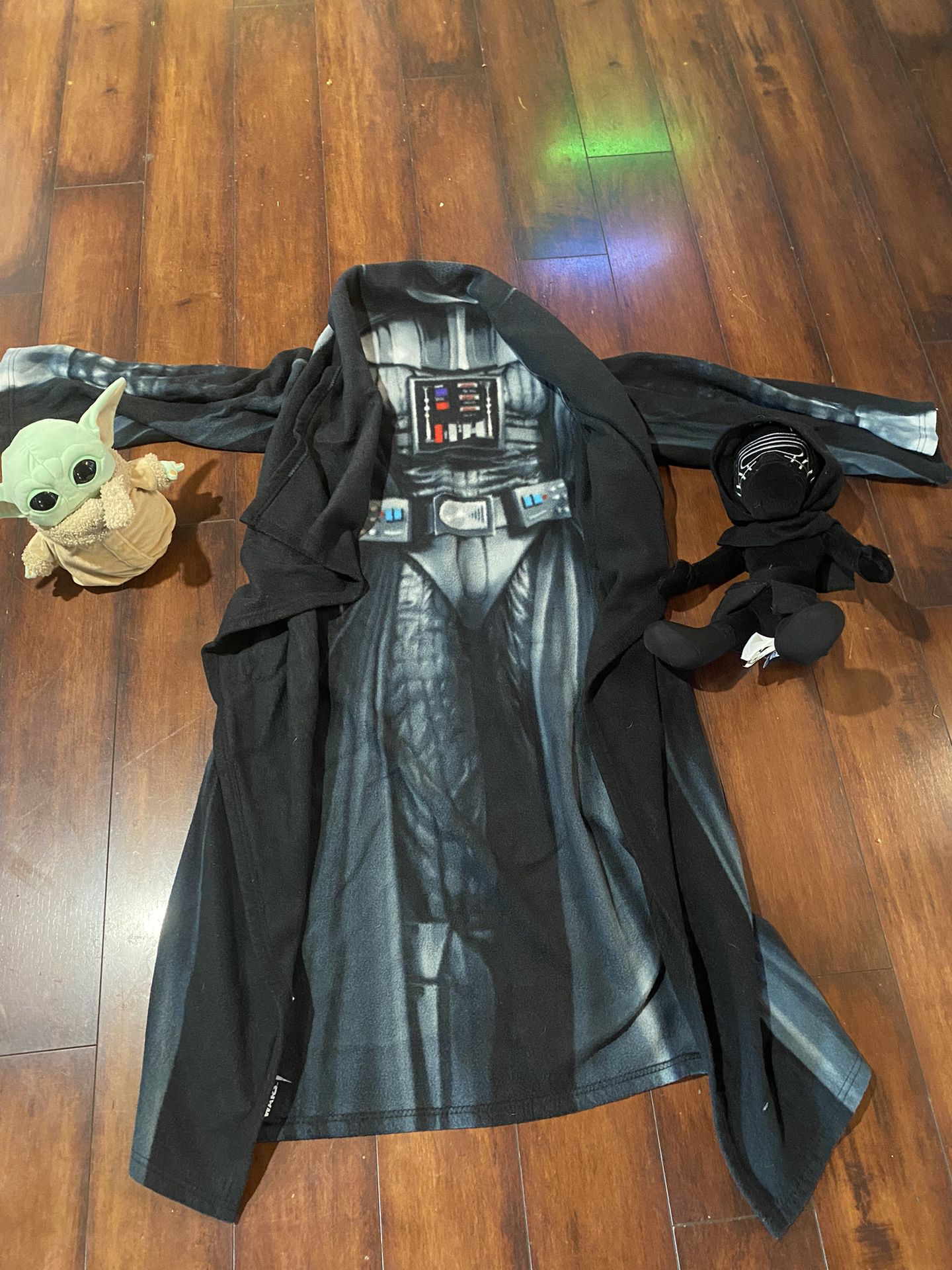 Star Wars Throw Blanket And Yoda And Dark Vader Stuffed Animals