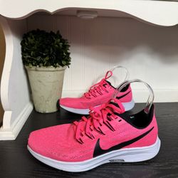Nike pink zoom Pegasus sneakers sz 8.5 Women’s 
