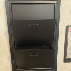 Excellent Condition! Black Paper Organizer