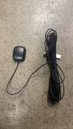 Satellite radio antenna