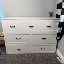 Queen Sized Murphy Bed And Mattress 