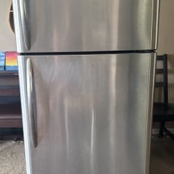 20.6 CF Frigidaire Stainless Steel Refrigerator
