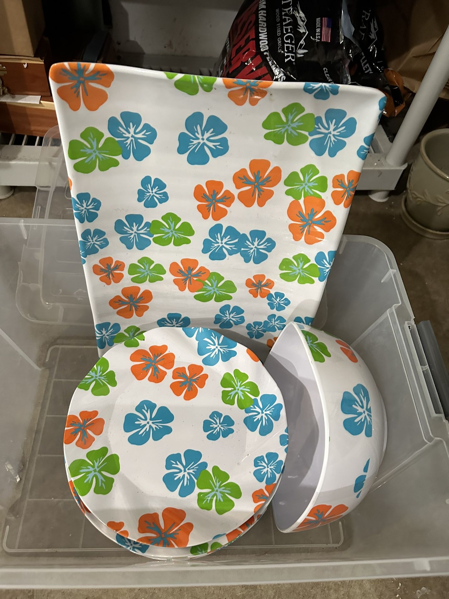 Plastic Dish Set