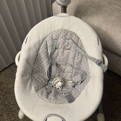 Graco Baby Swing / Rocker – Fully Working – Clean Condition