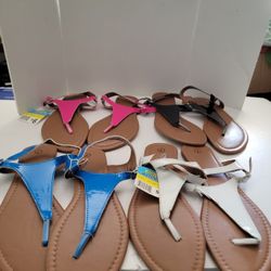 Women Flat Patent Leather Sandals. Nwt. Size 7. $2 each