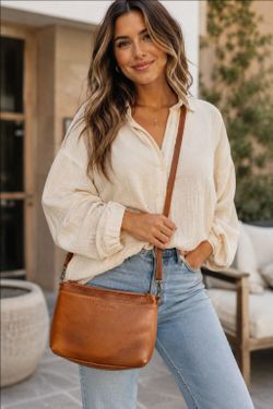 Portland Leather Crossbody Bag Cognac Brown Full Grain Leather Zip Top Adjustabl