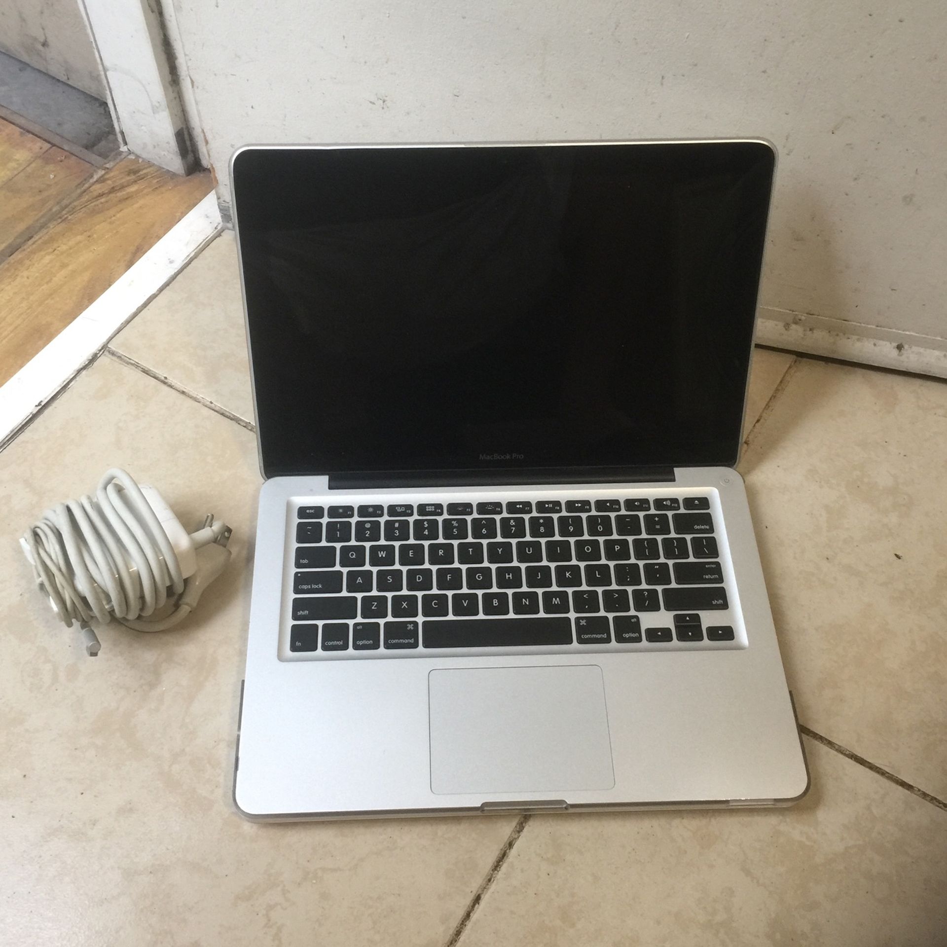 Nine MacBook Pro For Parts 2012 i5 Processor 500gb hardrive 6gb ram come with Charger good condition Just stop Working